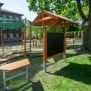 Miniaturka Outdoor Classroom (w/ Wooden Benches, Sunshades, Blackboard & Plant Pots) (12)